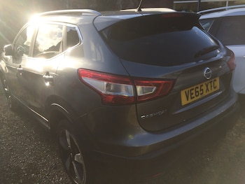 Used Nissan Qashqai 2015 for sale - 77011992: Photo