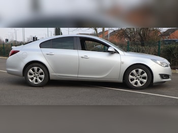 Used Vauxhall Insignia 2017 for sale - 75300000: Photo