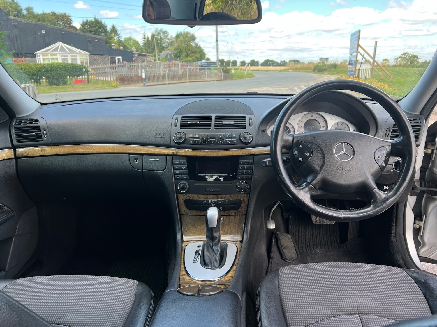 Used Mercedes-Benz E Class 2005 for sale - 76605482: Photo 13