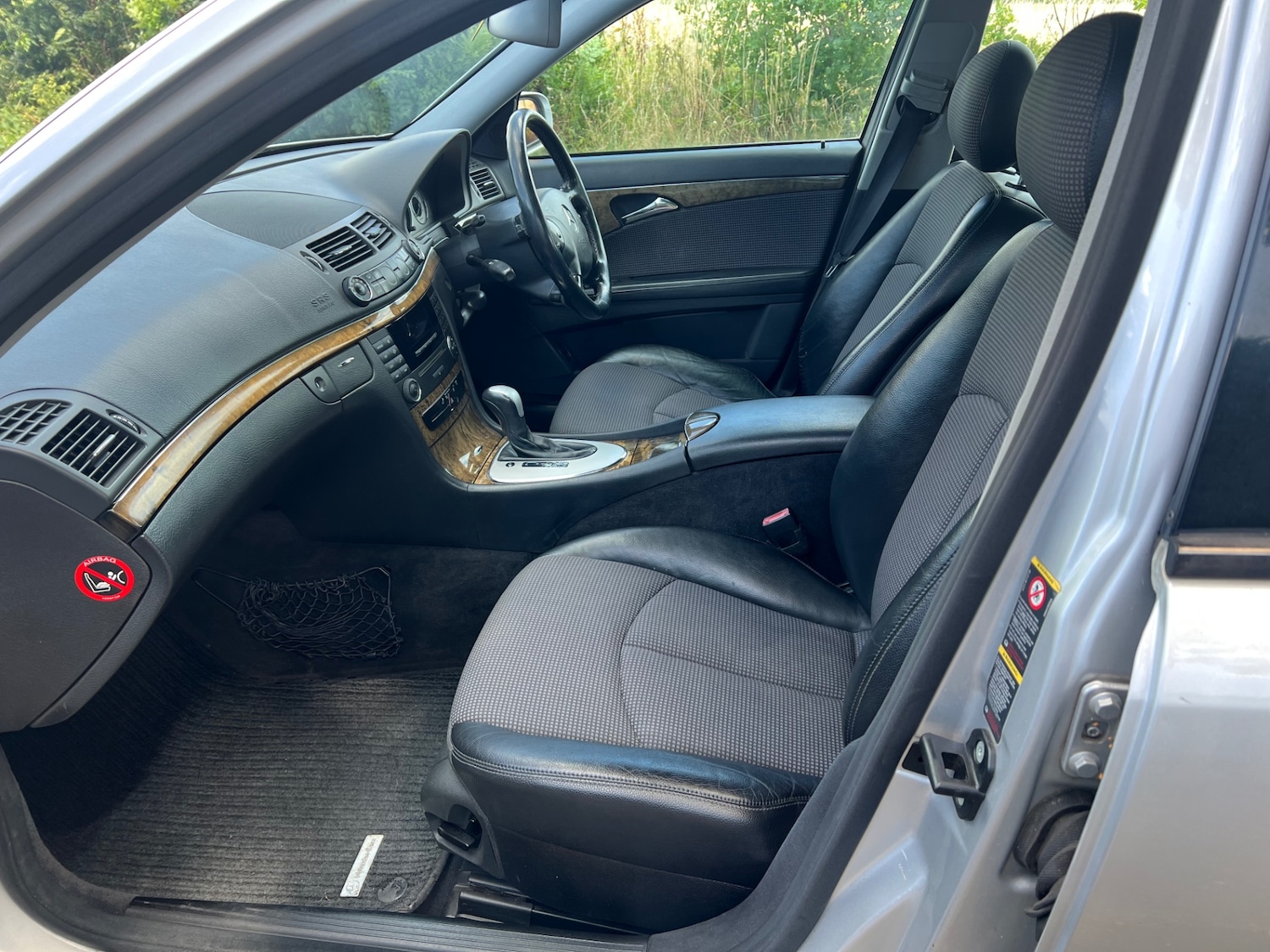 Used Mercedes-Benz E Class 2005 for sale - 76605482: Photo 16