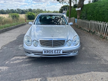 Used Mercedes-Benz E Class 2005 for sale - 76605482: Photo