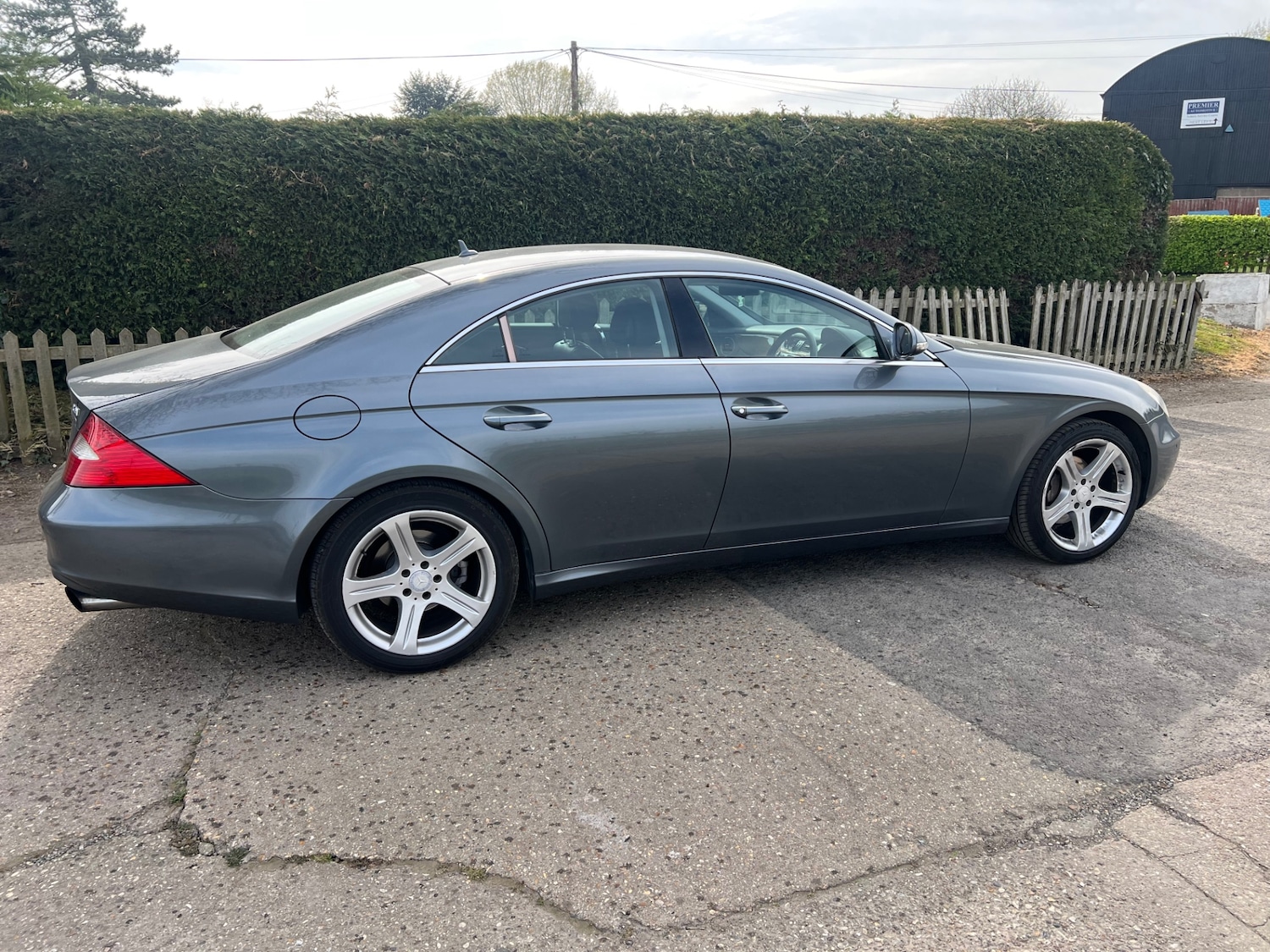 Used Mercedes-Benz CLS 2008 for sale - 76603308: Photo 8