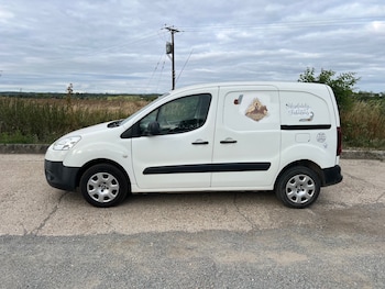 Used Peugeot Partner 2014 for sale - 76605509: Photo
