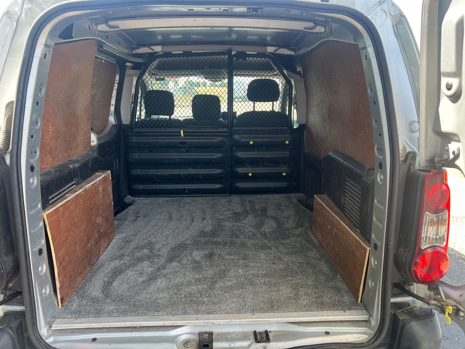 Used Peugeot Partner 2018 for sale - 76605984: Photo 14