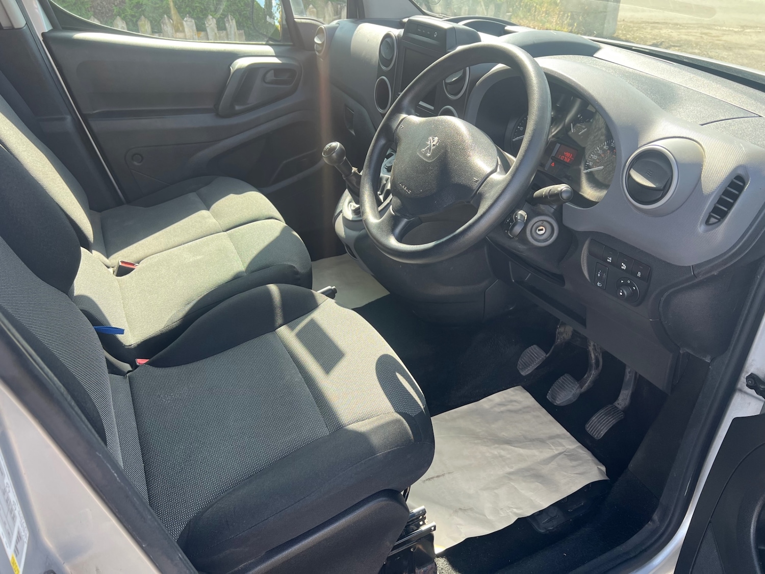 Used Peugeot Partner 2018 for sale - 76605984: Photo 15