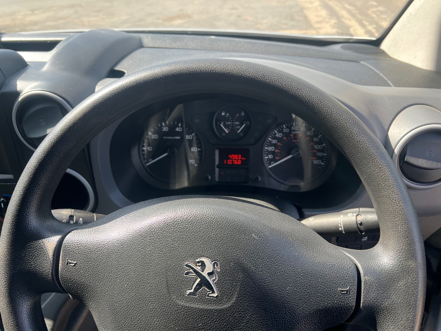 Used Peugeot Partner 2018 for sale - 76605984: Photo 16