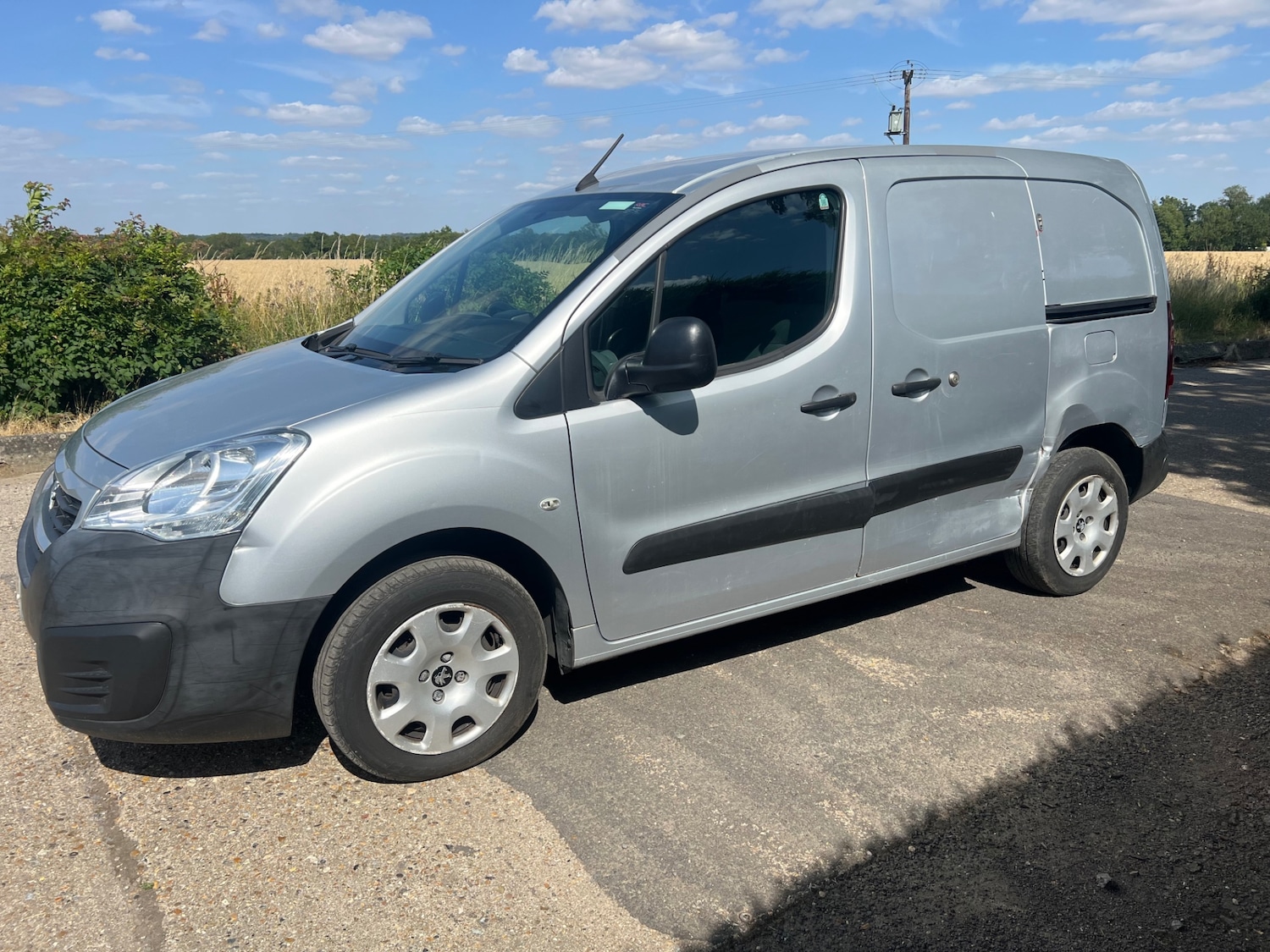 Used Peugeot Partner 2018 for sale - 76605984: Photo 2