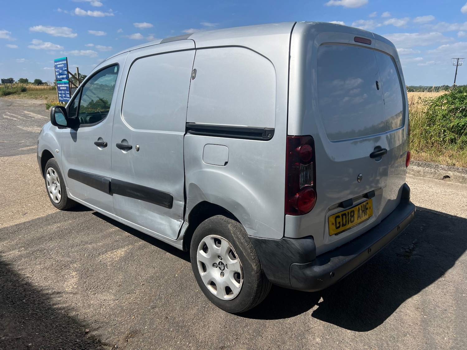 Used Peugeot Partner 2018 for sale - 76605984: Photo 3