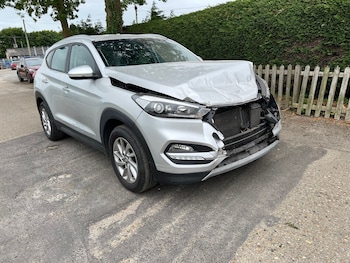 Used Hyundai TUCSON 2016 for sale - 76603107: Photo