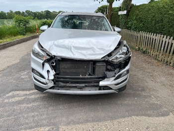 Used Hyundai TUCSON 2016 for sale - 76603107: Photo