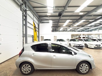 Used Toyota Aqua 2013 for sale - 79567628: Photo