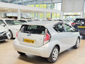Used Toyota Aqua 2013 for sale - 79567628: Photo