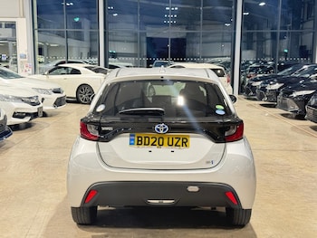 Used Toyota Yaris 2020 for sale - 79371549: Photo