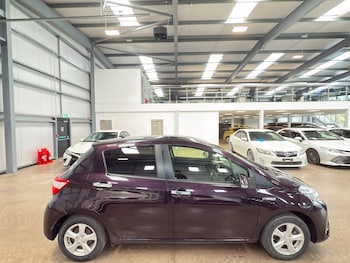 Used Toyota Vitz 2018 for sale - 79470939: Photo