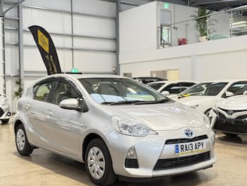 Used Toyota Aqua 2013 for sale - 79747353: Photo