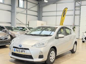 Used Toyota Aqua 2013 for sale - 79747353: Photo