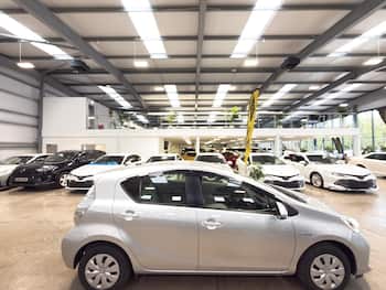 Used Toyota Aqua 2013 for sale - 79747353: Photo