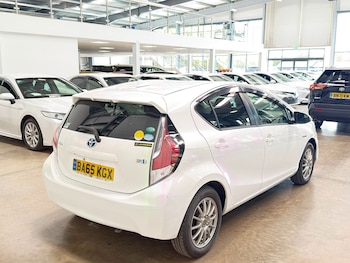 Used Toyota Aqua 2015 for sale - 79542451: Photo