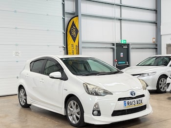 Used Toyota Aqua 2013 for sale - 79567616: Photo