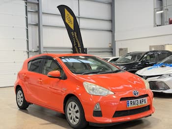 Used Toyota Aqua 2013 for sale - 79749999: Photo