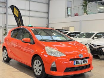 Used Toyota Aqua 2013 for sale - 79750000: Photo