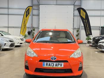 Used Toyota Aqua 2013 for sale - 79750000: Photo