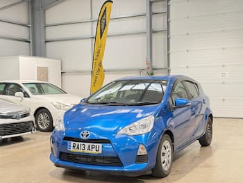 Used Toyota Aqua 2013 for sale - 79749982: Photo