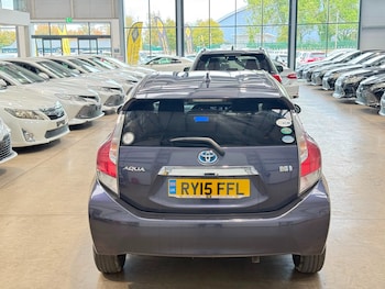 Used Toyota Aqua 2015 for sale - 79567623: Photo