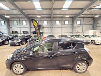 Used Toyota Aqua 2014 for sale - 79749998: Photo