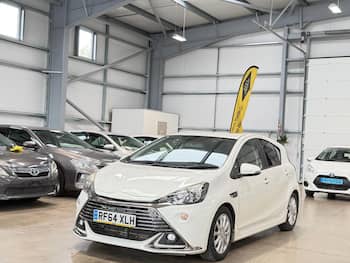 Used Toyota Aqua 2015 for sale - 79733656: Photo