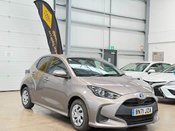 Used Toyota Yaris 2021 for sale - 79575103: Photo