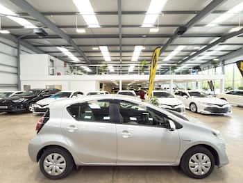 Used Toyota Aqua 2015 for sale - 79747367: Photo