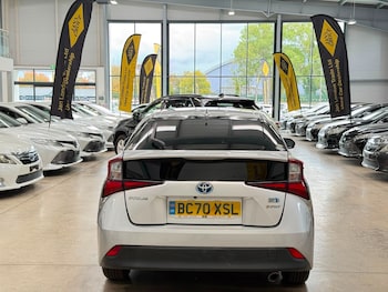 Used Toyota Prius 2020 for sale - 79575120: Photo