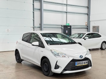 Used Toyota Vitz 2018 for sale - 79473803: Photo