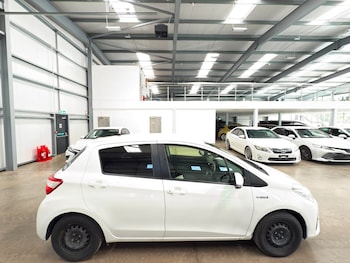 Used Toyota Vitz 2018 for sale - 79473803: Photo