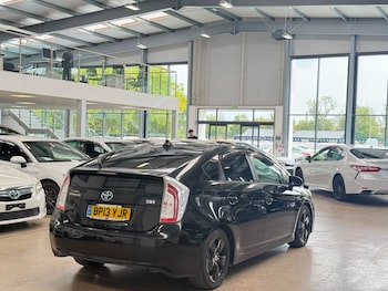 Used Toyota Prius 2013 for sale - 79371565: Photo