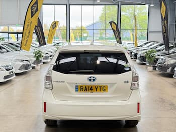 Used Toyota Prius+ 2014 for sale - 79680589: Photo
