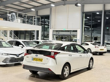 Used Toyota Prius 2020 for sale - 79371604: Photo