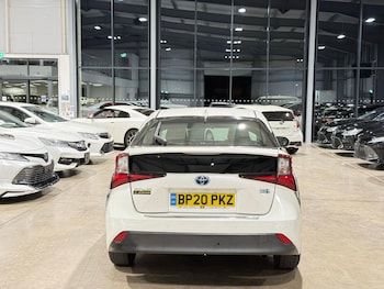 Used Toyota Prius 2020 for sale - 79371604: Photo
