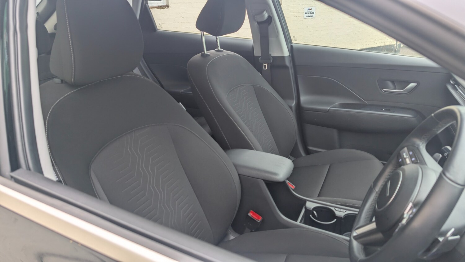 Used Hyundai KONA 2024 for sale - 77682668: Photo 11