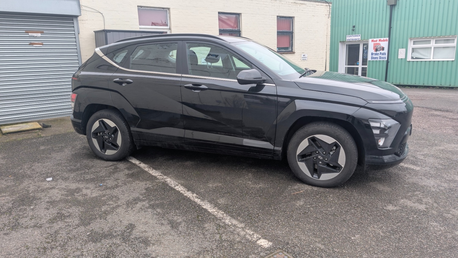 Used Hyundai KONA 2024 for sale - 77682668: Photo 2