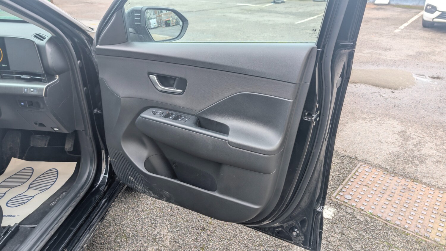 Used Hyundai KONA 2024 for sale - 77682668: Photo 31