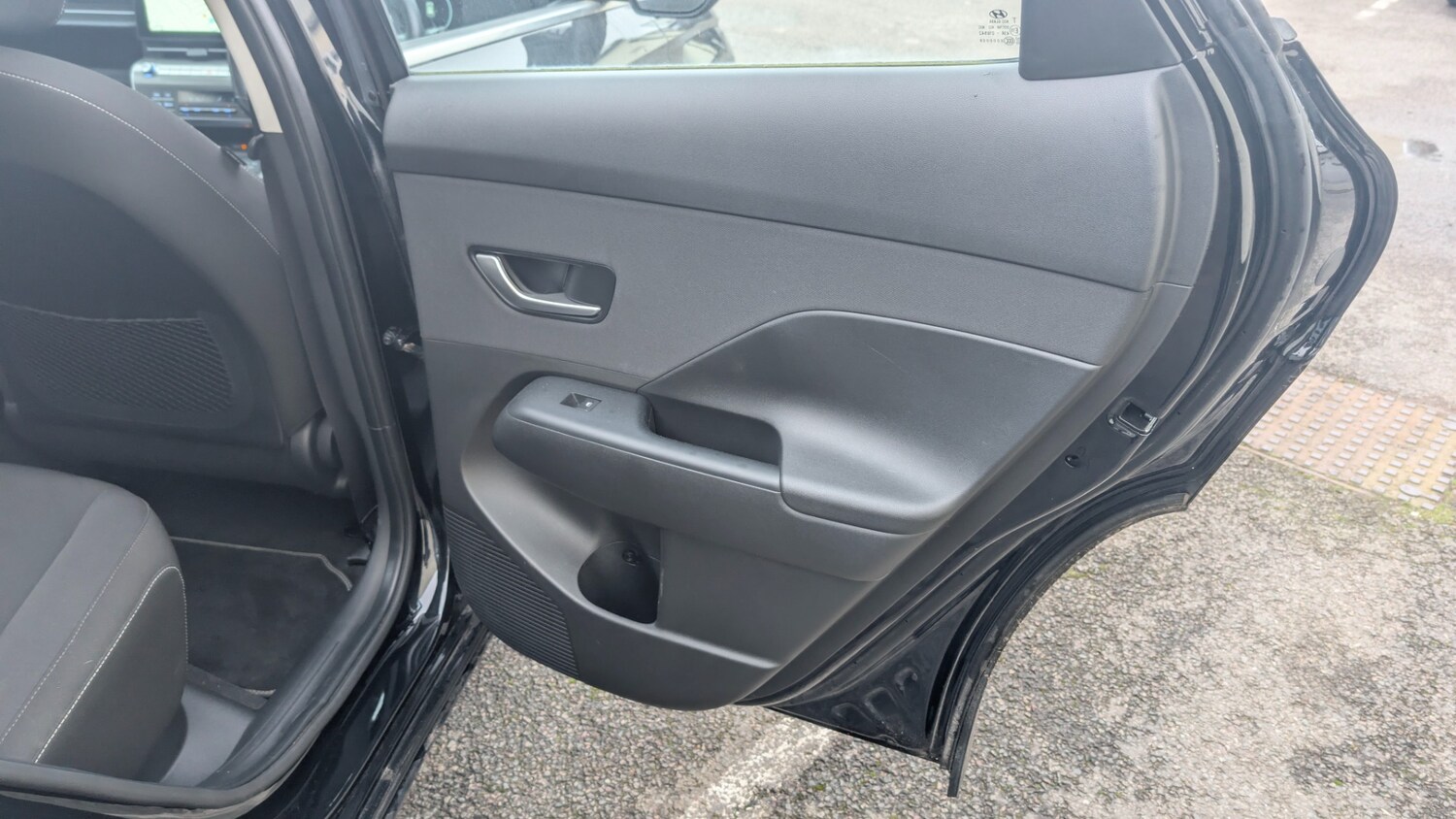 Used Hyundai KONA 2024 for sale - 77682668: Photo 32