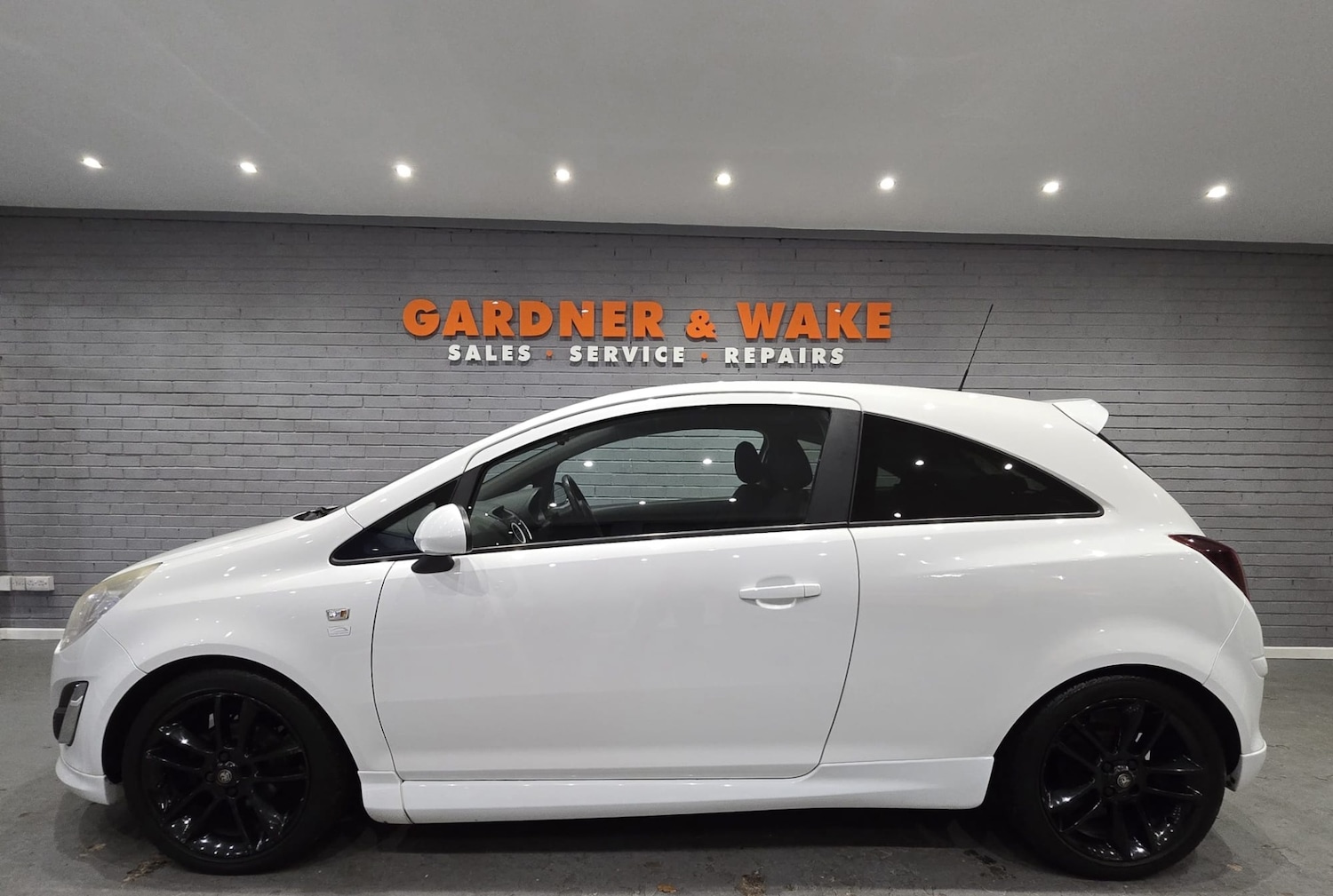 Used Vauxhall Corsa 2011 for sale - 76723077: Photo 1