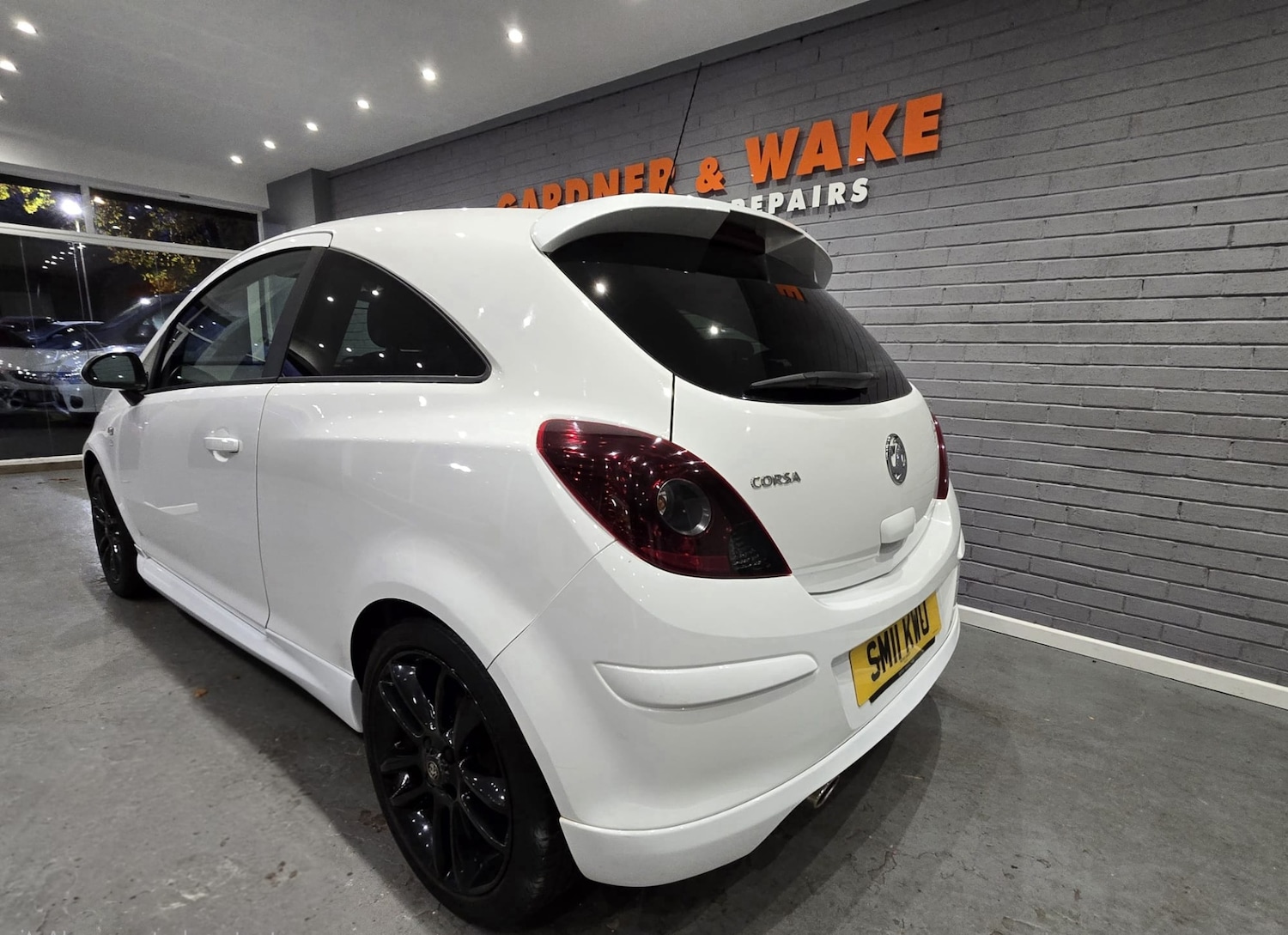 Used Vauxhall Corsa 2011 for sale - 76723077: Photo 2