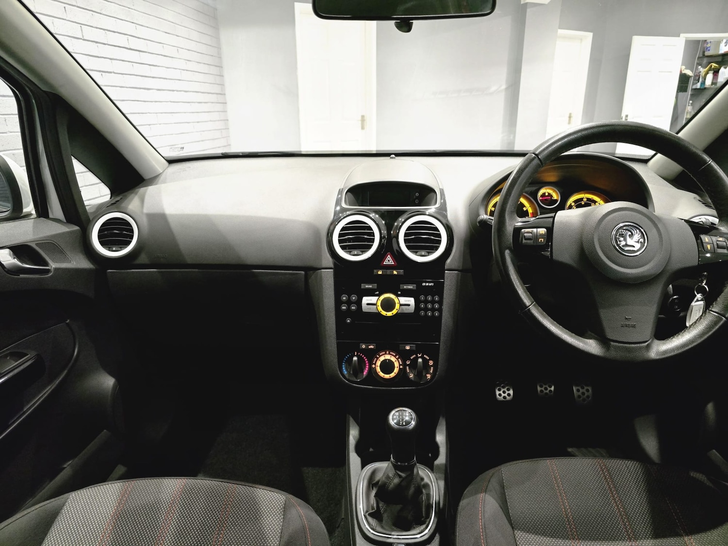 Used Vauxhall Corsa 2011 for sale - 76723077: Photo 7