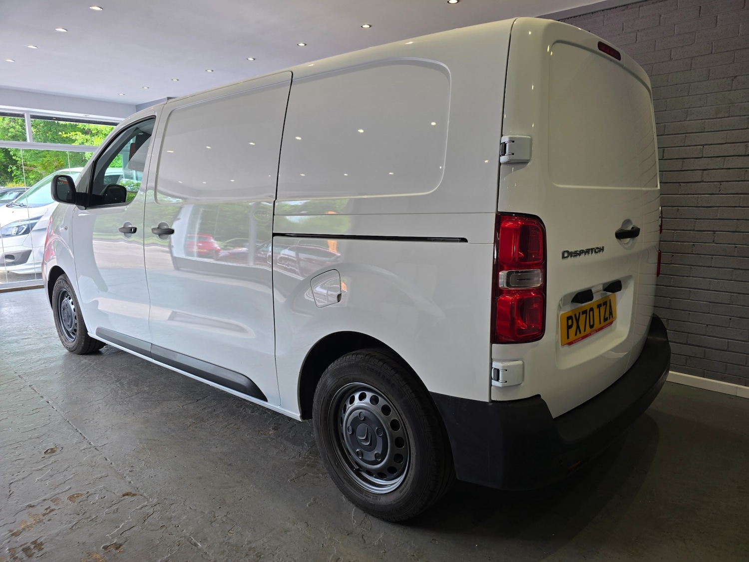 Used Citroen Dispatch 2020 for sale - 76412670: Photo 2