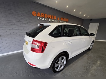Used Skoda Rapid Spaceback 2015 for sale - 75702444: Photo