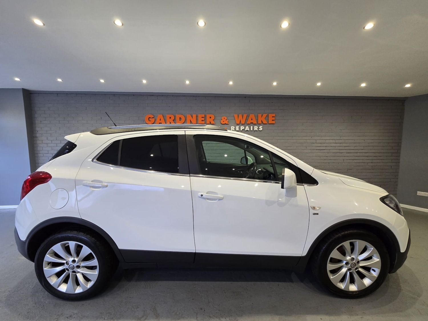 Used Vauxhall Mokka 2015 for sale - 77365559: Photo 2