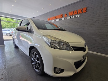 Used Toyota Yaris 2012 for sale - 79511851: Photo